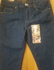 Ladies Jean Capris